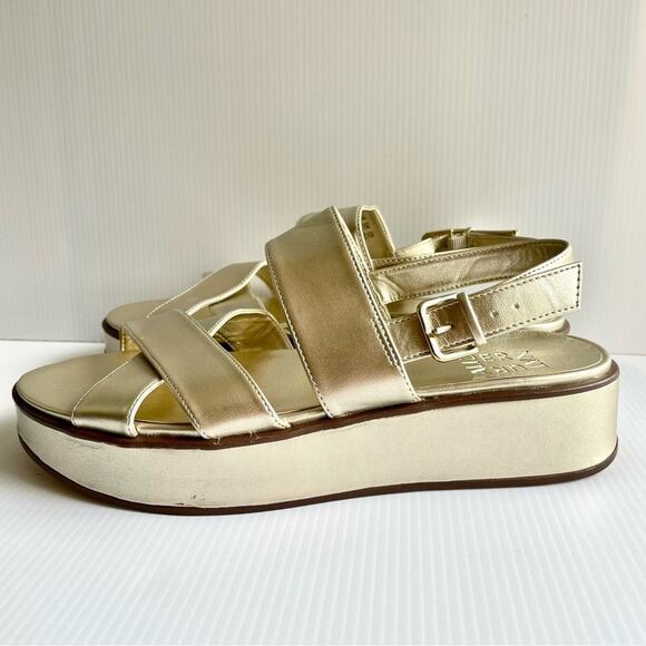 NATURALIZER Caryn Platform Sandal Gold Women's Size 8.5 Metallic Vegan Leather - Picture 2 of 9